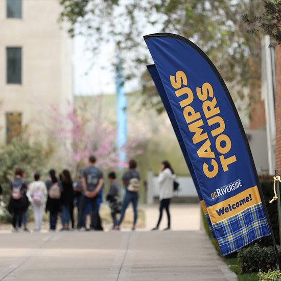 Students touring the UCR campus